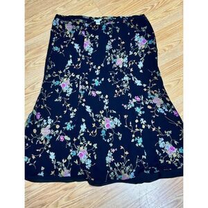 20W - Liz Claiborne - Vintage black floral maxi skirt